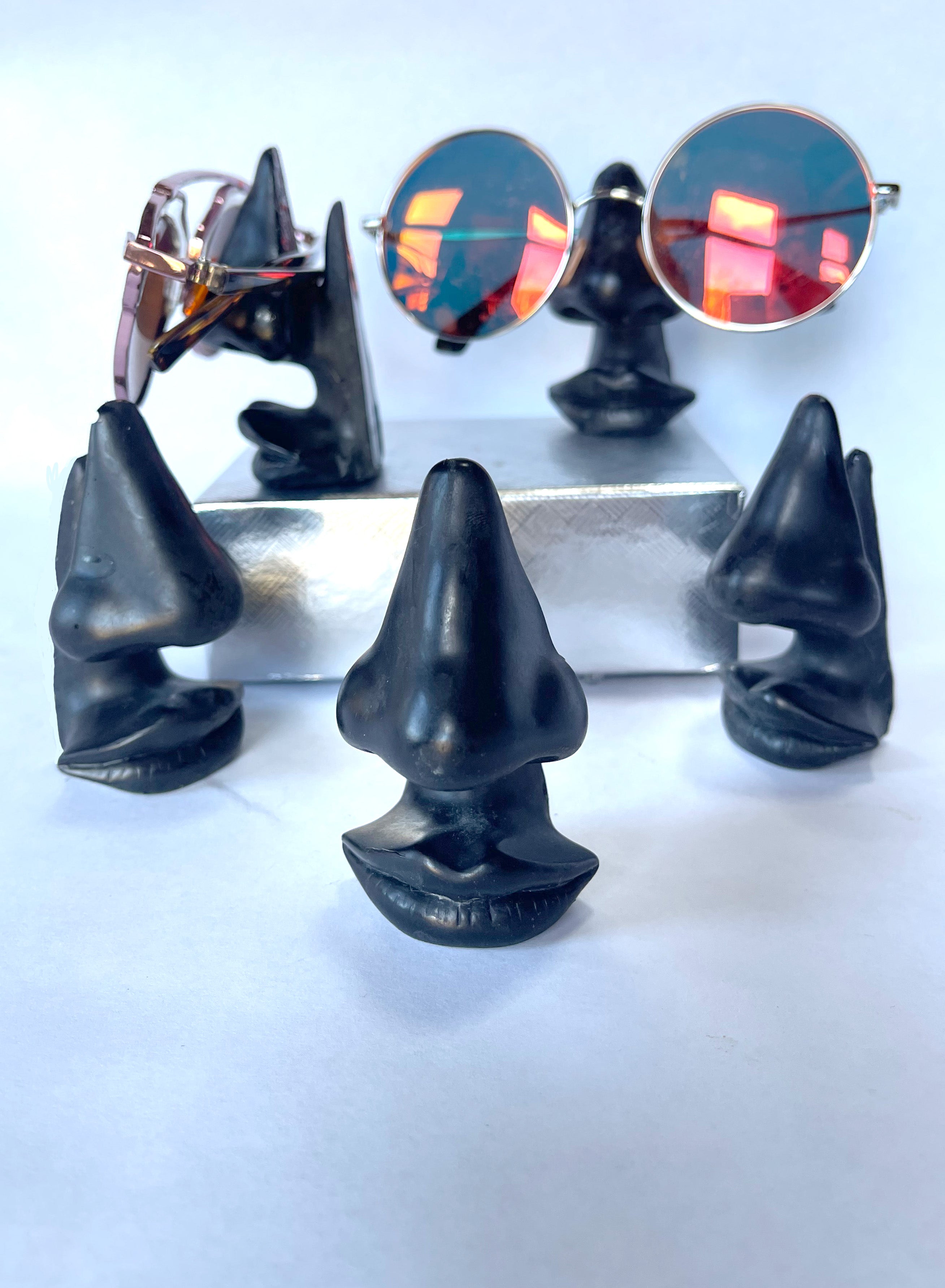 BIG NOSE Eyewear Holder